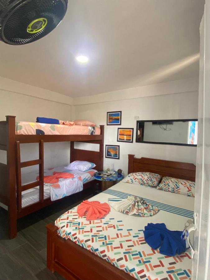 Acuarios Hostal Playa Ladrilleros Exteriör bild