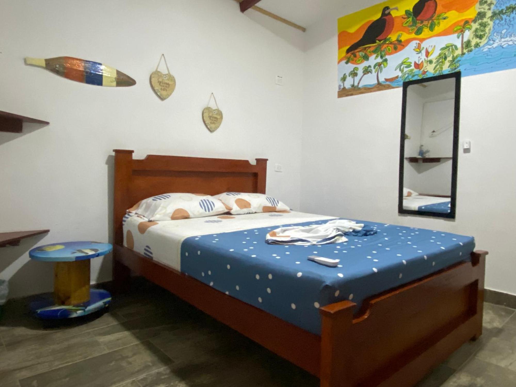 Acuarios Hostal Playa Ladrilleros Exteriör bild